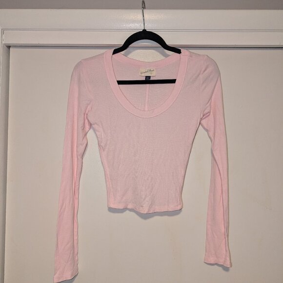 4/$16 ❇️ Universal Thread Pink Ribbed Long Sleeve Crop Top - Picture 1 of 4